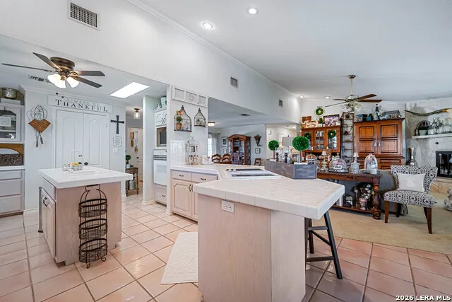 2444 PURGATORY RD New Braunfels, TX 78132