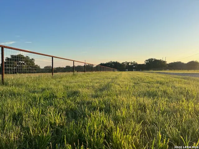 2444 PURGATORY RD New Braunfels, TX 78132
