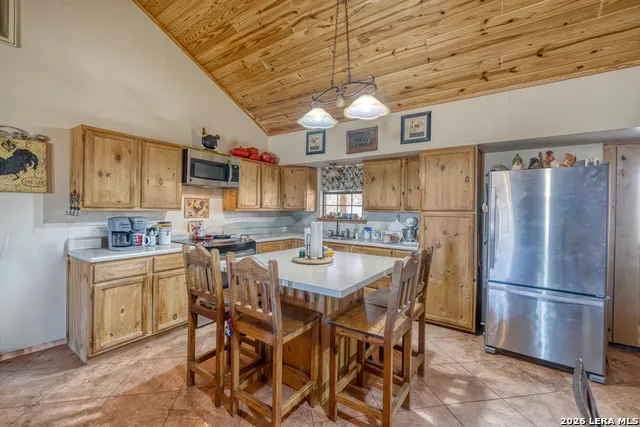 149 Red Oak Road Leakey, TX 78873