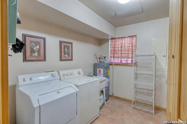 149 Red Oak Road Leakey, TX 78873