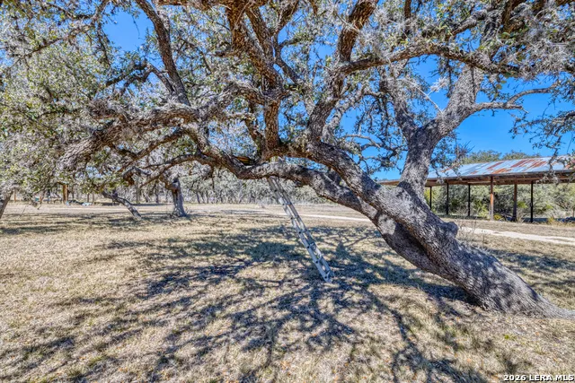149 Red Oak Road Leakey, TX 78873
