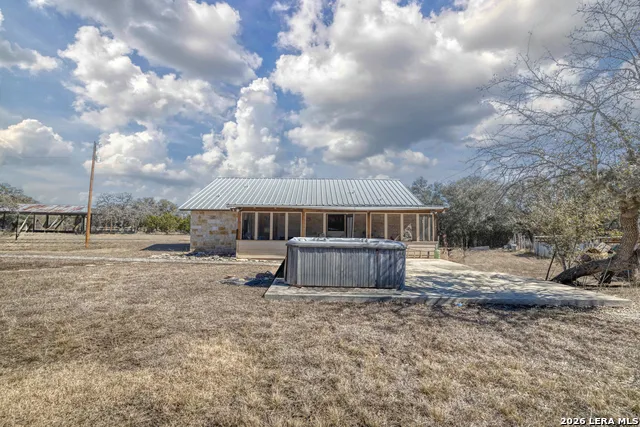 149 Red Oak Road Leakey, TX 78873