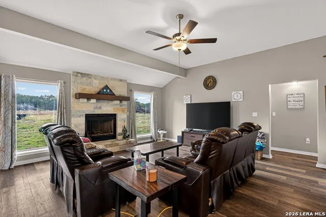 4317 CR 251 Hondo, TX 78861
