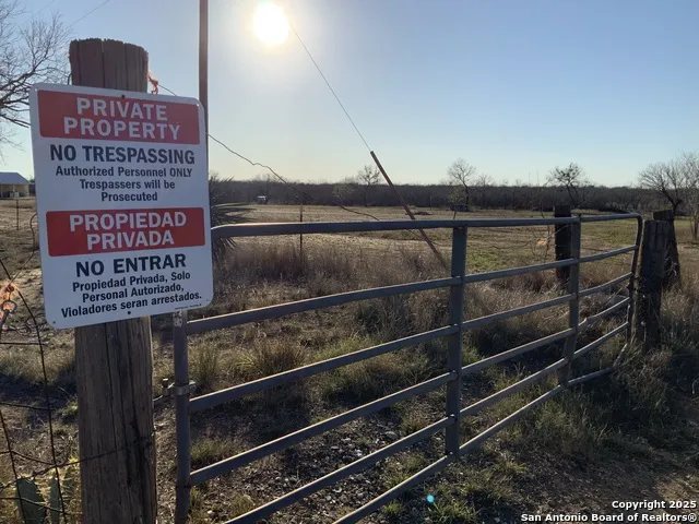 SV-49 LOT 2 Fm 1333 Poteet, TX 78065