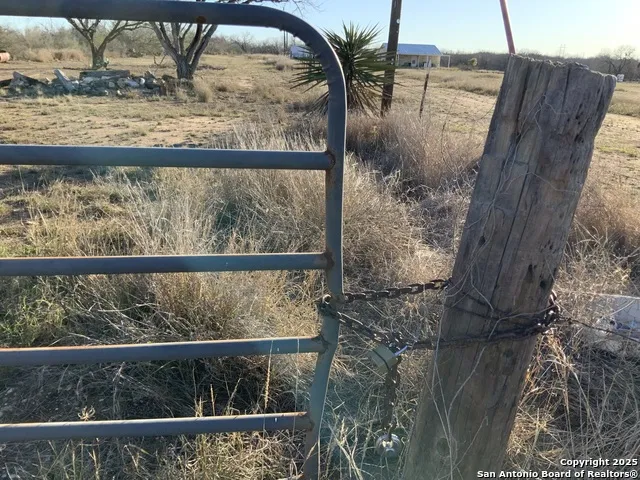 SV-49 LOT 2 Fm 1333 Poteet, TX 78065