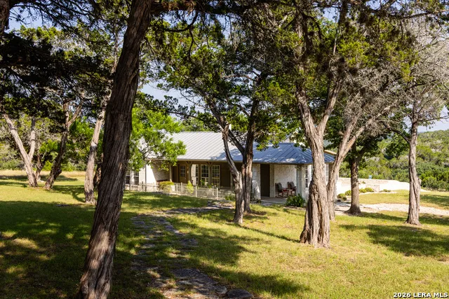 174 Cedar Rock Trail Hunt, TX 78024