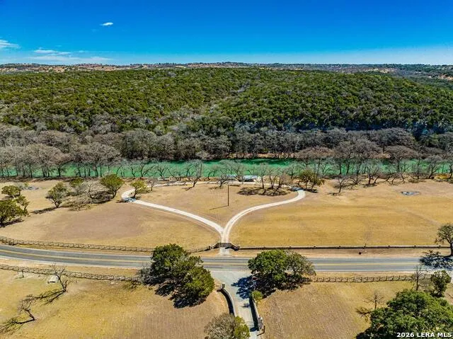 174 Cedar Rock Trail Hunt, TX 78024
