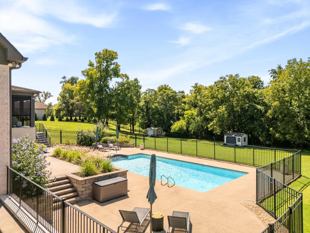 868 Douglas Bend Rd Gallatin, TN 37066