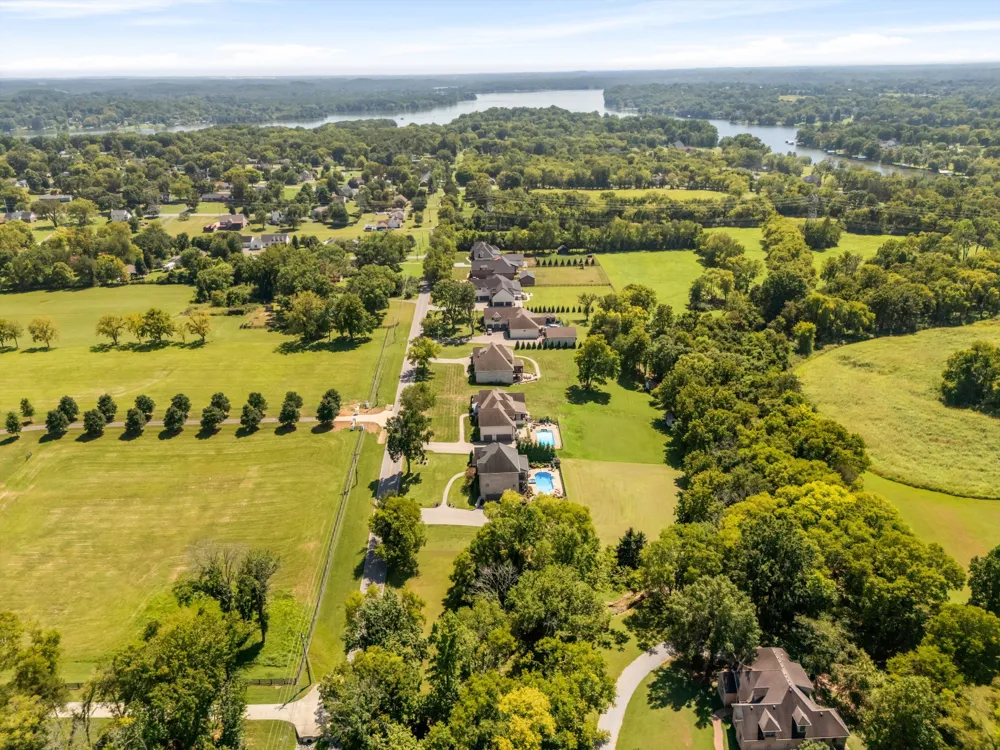 868 Douglas Bend Rd Gallatin, TN 37066
