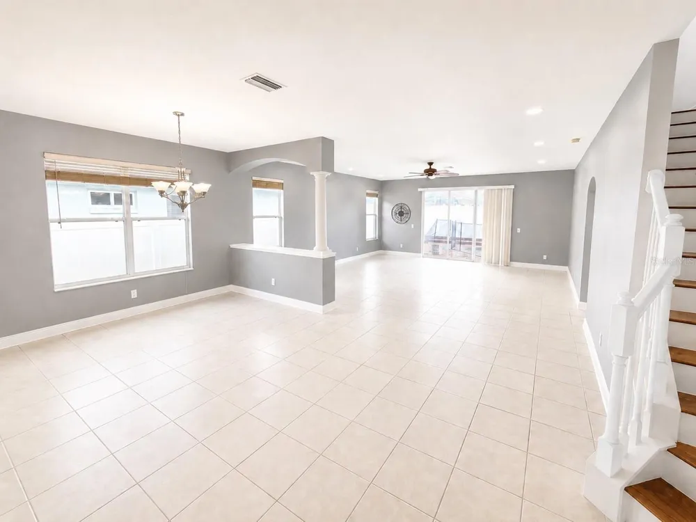 15430 LAKE BELLA VISTA DRIVE Tampa, FL 33625