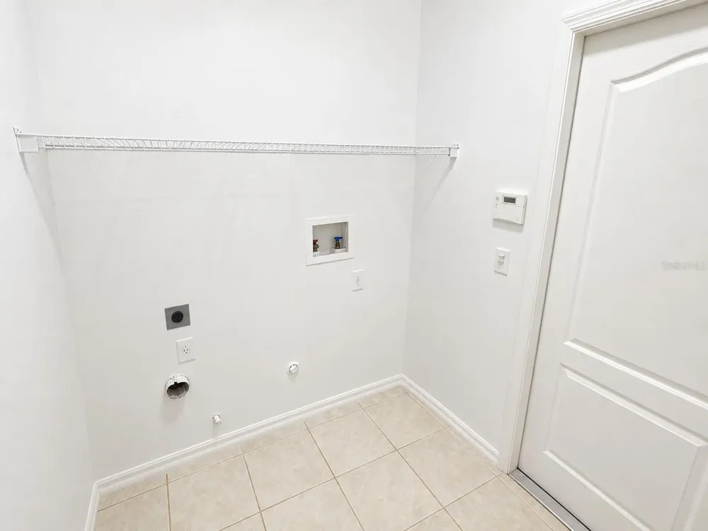 15430 LAKE BELLA VISTA DRIVE Tampa, FL 33625
