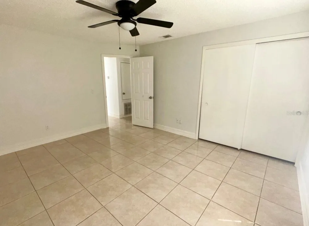 2784 FALLING TREE CIRCLE Orlando, FL 32837