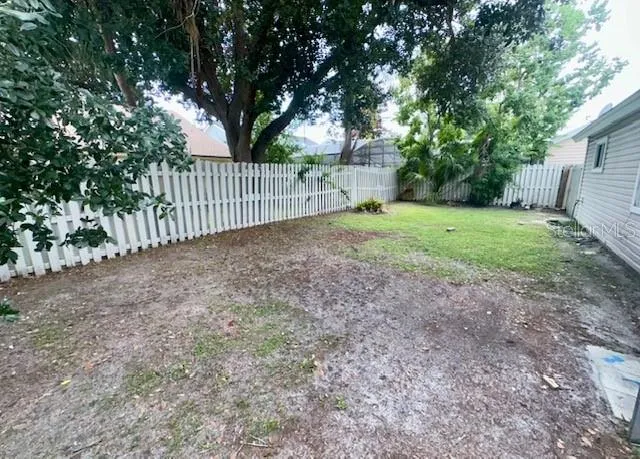 2784 FALLING TREE CIRCLE Orlando, FL 32837