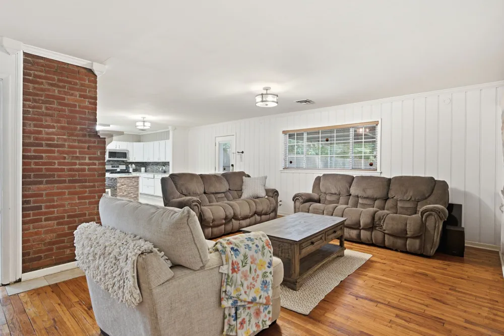 1316 Pine Hill Drive Jefferson, TX 75657