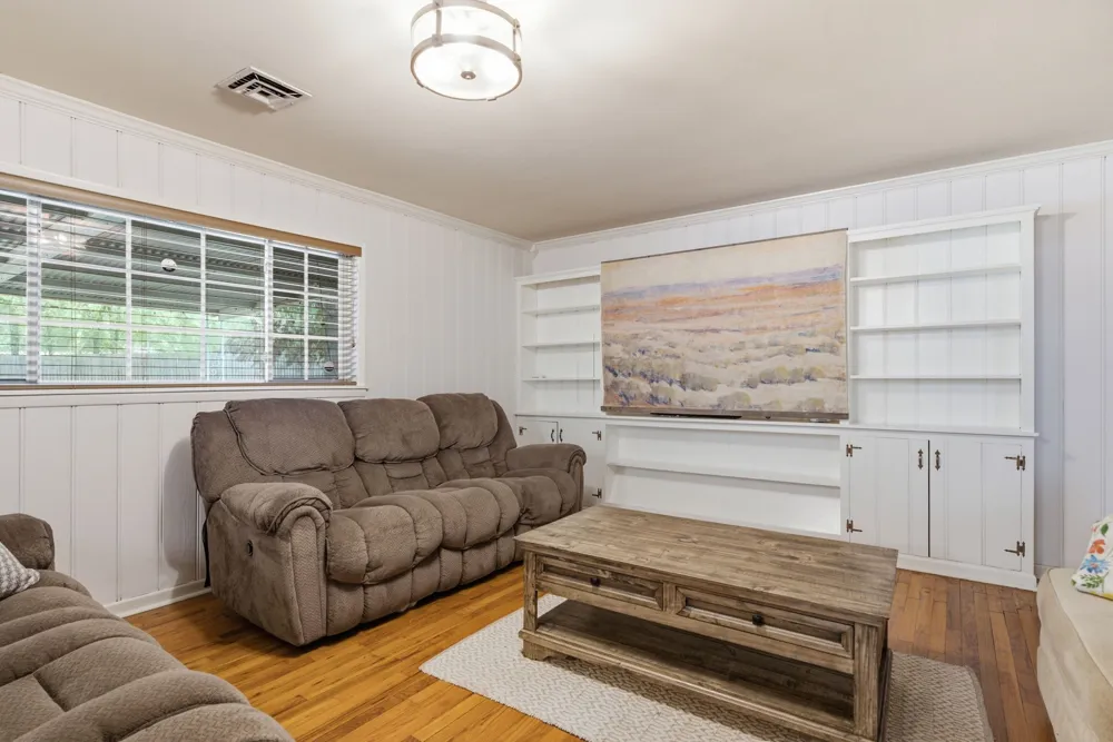 1316 Pine Hill Drive Jefferson, TX 75657