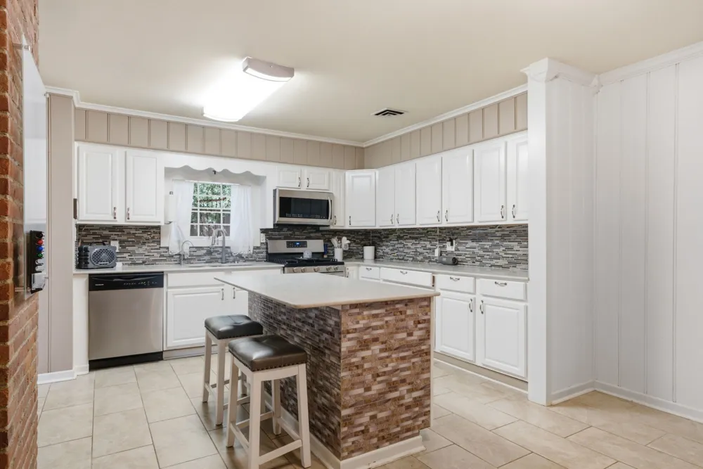 1316 Pine Hill Drive Jefferson, TX 75657