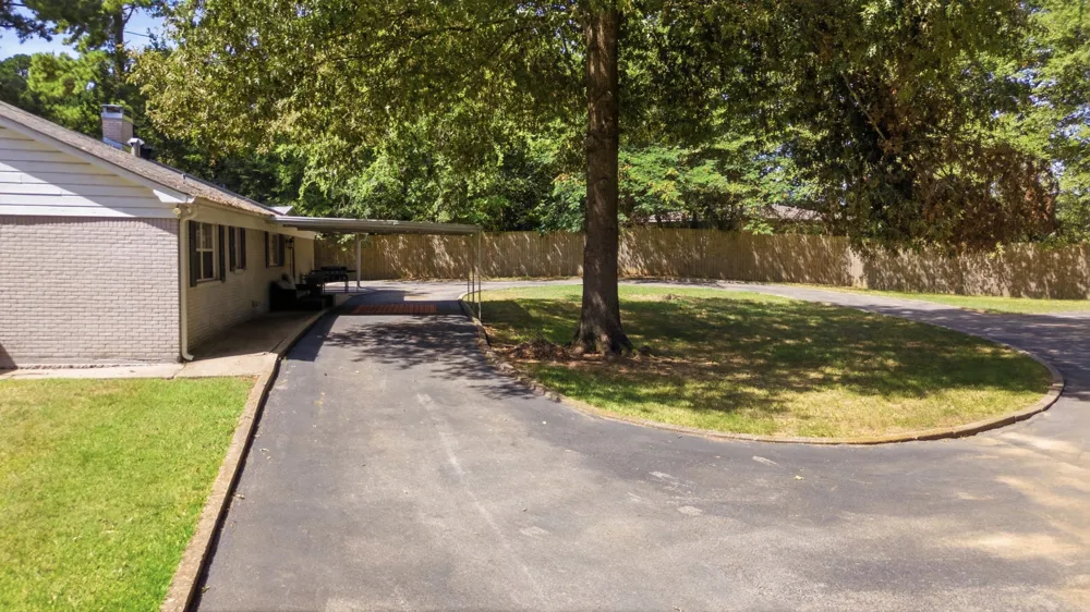 1316 Pine Hill Drive Jefferson, TX 75657