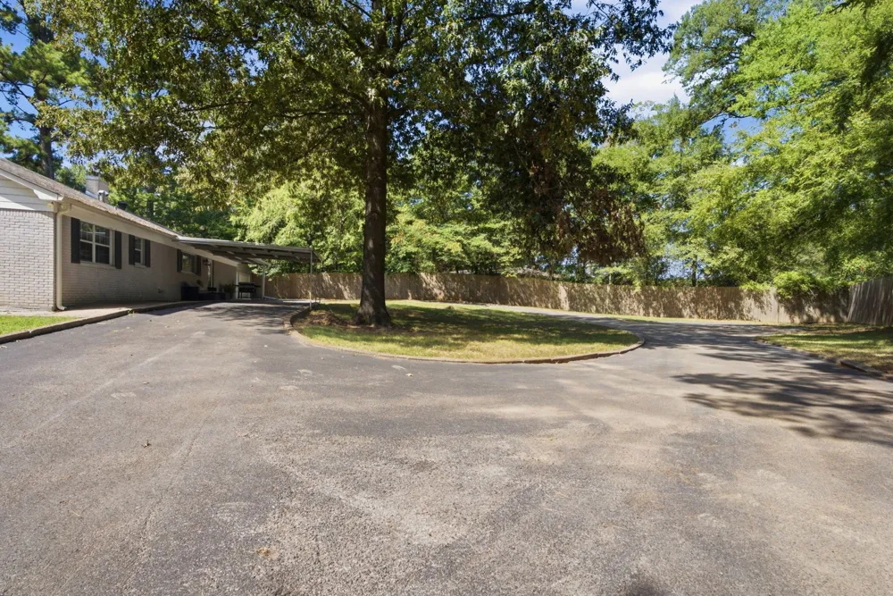 1316 Pine Hill Drive Jefferson, TX 75657