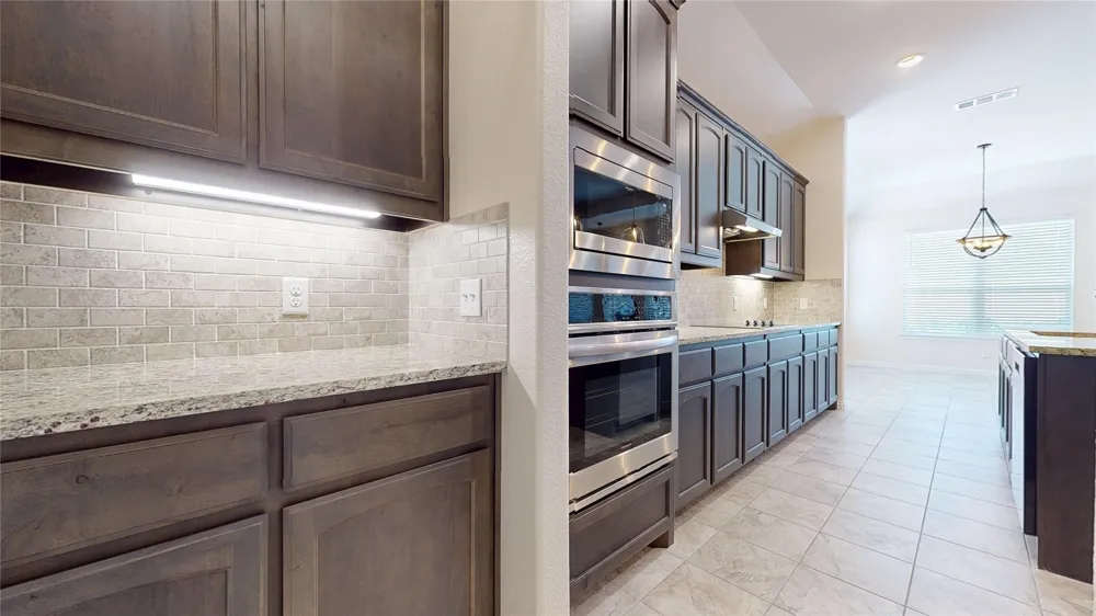 1021 Flagstone Drive Weatherford, TX 76085