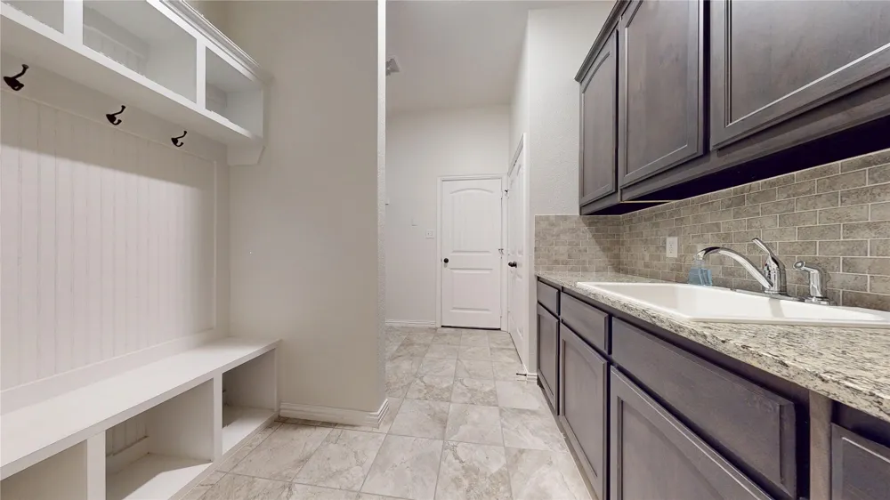 1021 Flagstone Drive Weatherford, TX 76085