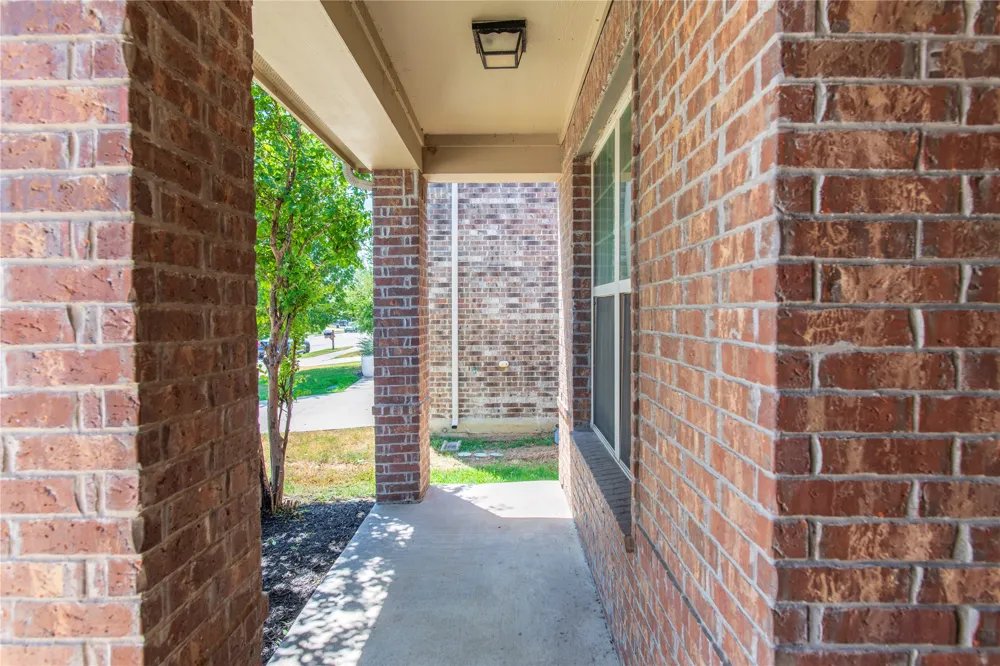 812 Goldenmist Drive Little Elm, TX 75068