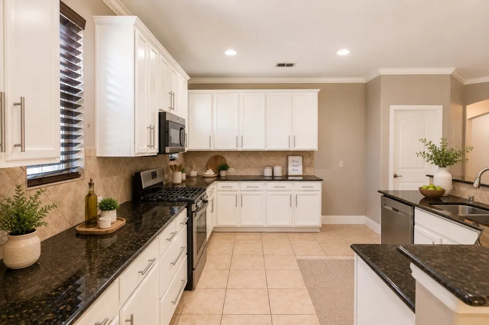 812 Goldenmist Drive Little Elm, TX 75068