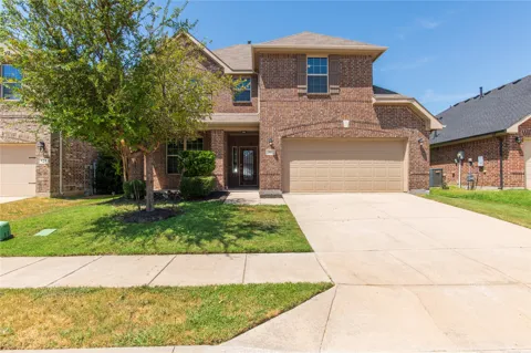 812 Goldenmist Drive