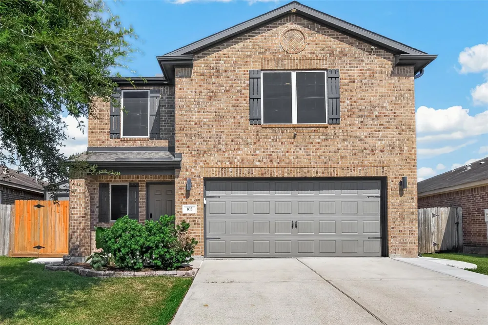 102 Indigo Brush Drive La Marque, TX 77568