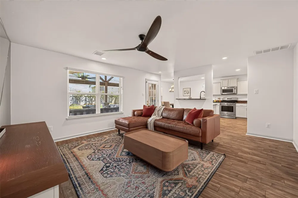 102 Indigo Brush Drive La Marque, TX 77568