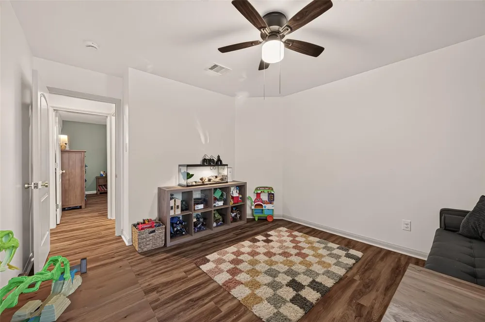 102 Indigo Brush Drive La Marque, TX 77568