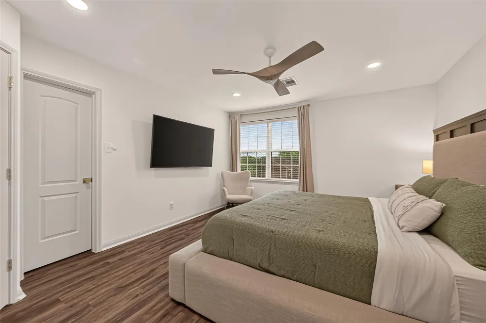 102 Indigo Brush Drive La Marque, TX 77568