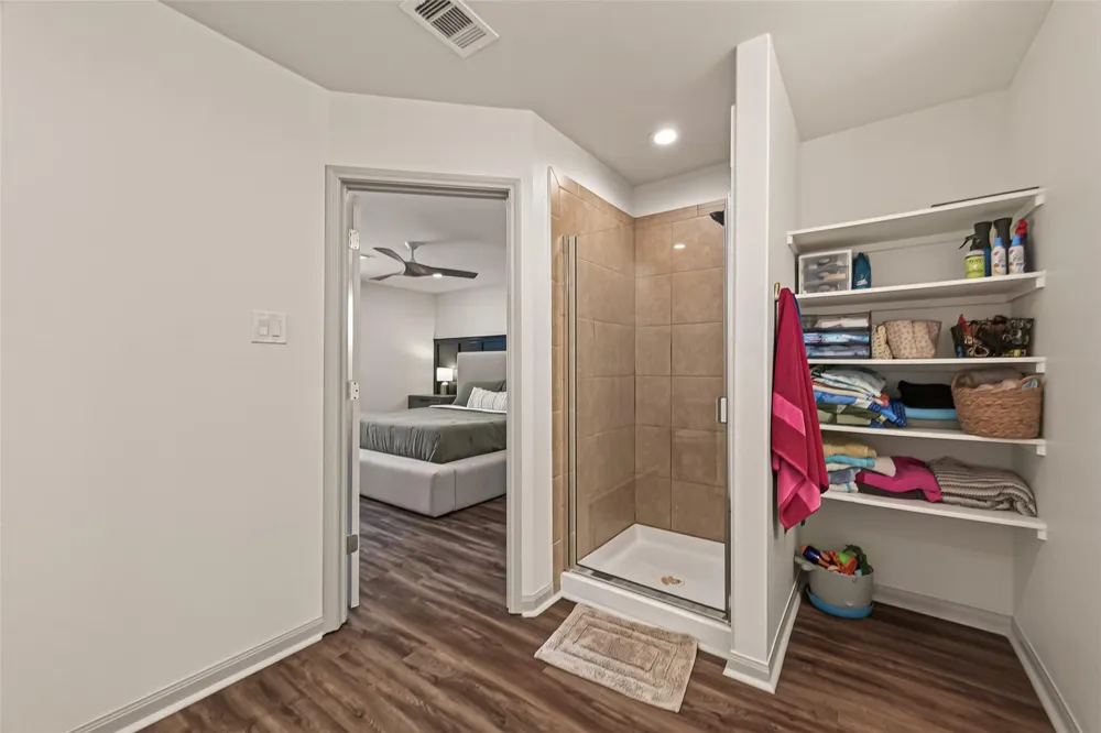 102 Indigo Brush Drive La Marque, TX 77568