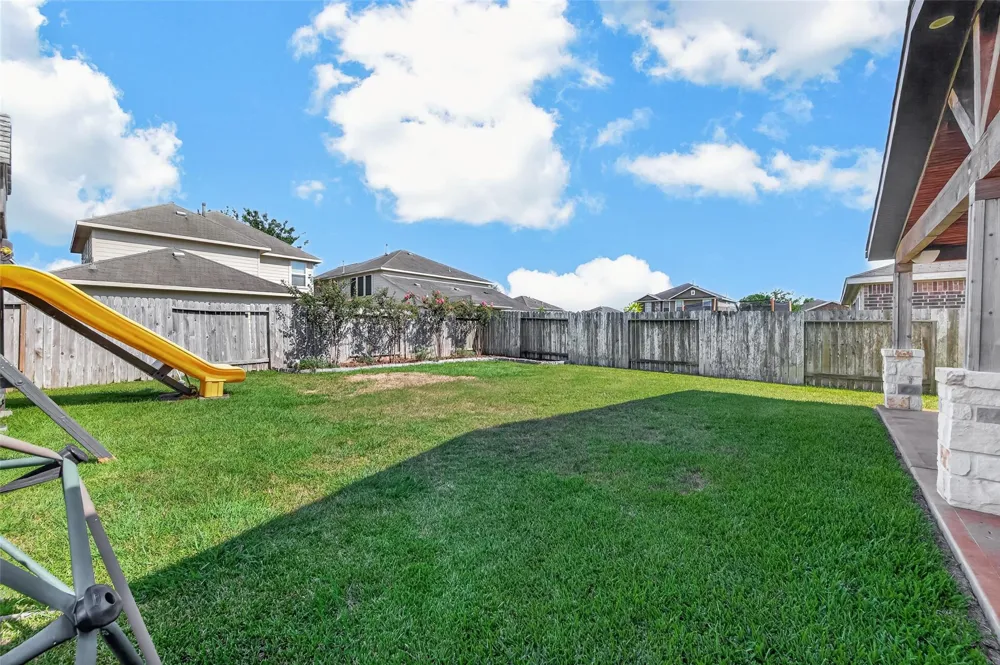 102 Indigo Brush Drive La Marque, TX 77568