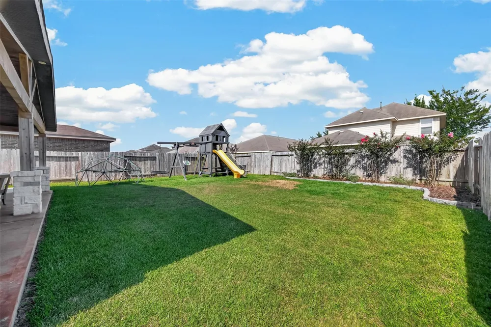 102 Indigo Brush Drive La Marque, TX 77568