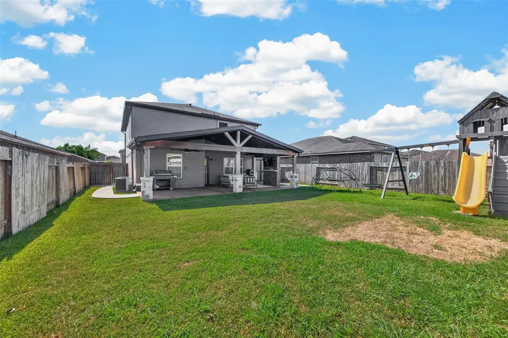 102 Indigo Brush Drive La Marque, TX 77568