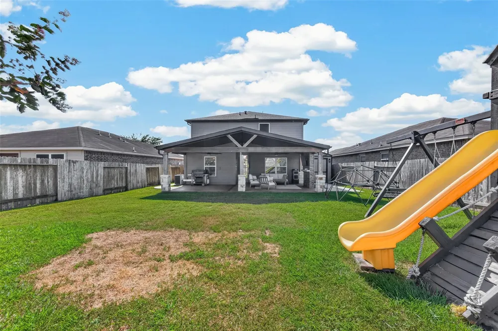 102 Indigo Brush Drive La Marque, TX 77568