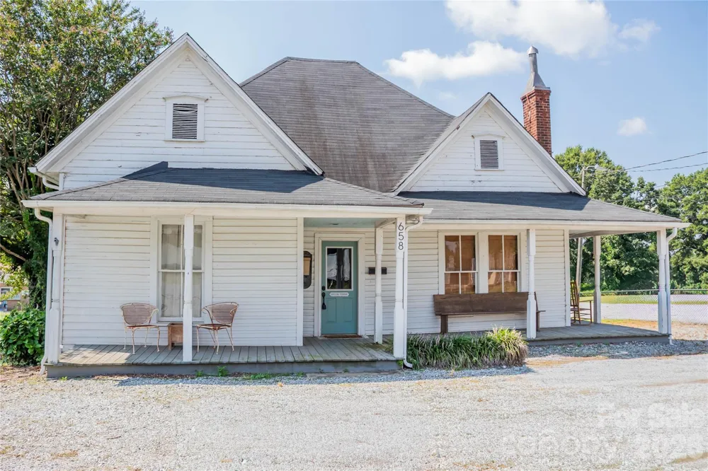 658 E Main Avenue Taylorsville, NC 28681