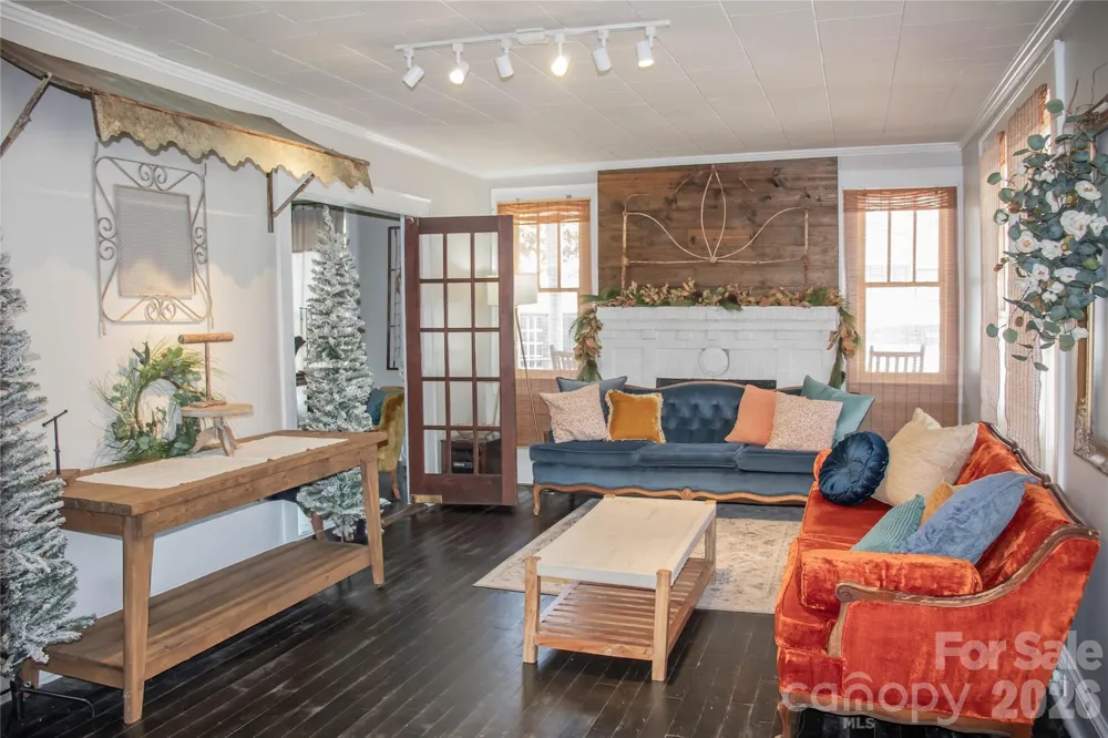 658 E Main Avenue Taylorsville, NC 28681