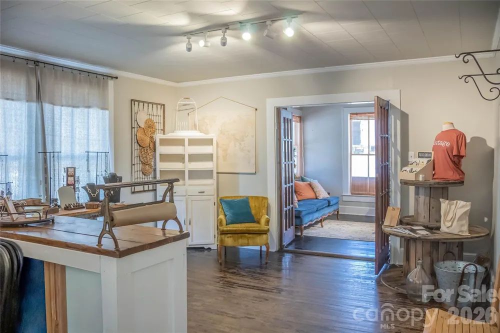 658 E Main Avenue Taylorsville, NC 28681