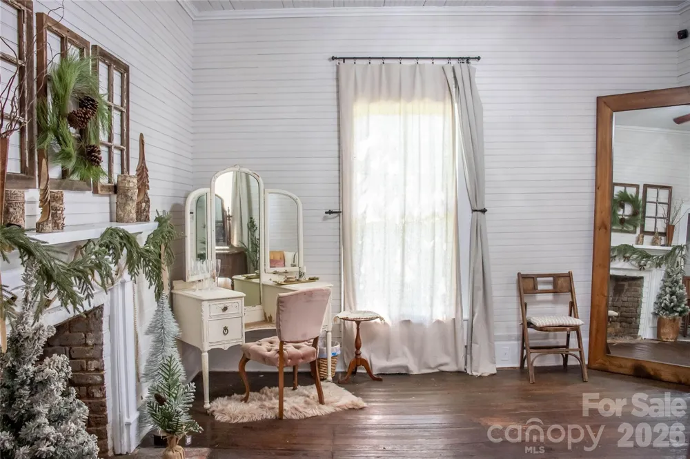 658 E Main Avenue Taylorsville, NC 28681