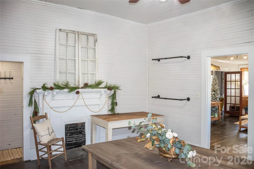 658 E Main Avenue Taylorsville, NC 28681