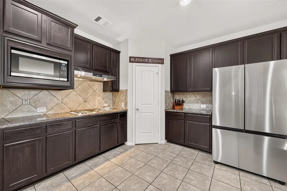 10610 Caddo Lake Drive Needville, TX 77461