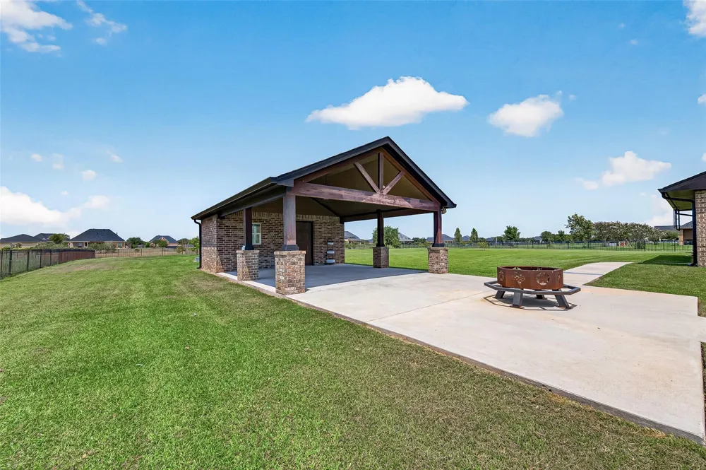 10610 Caddo Lake Drive Needville, TX 77461