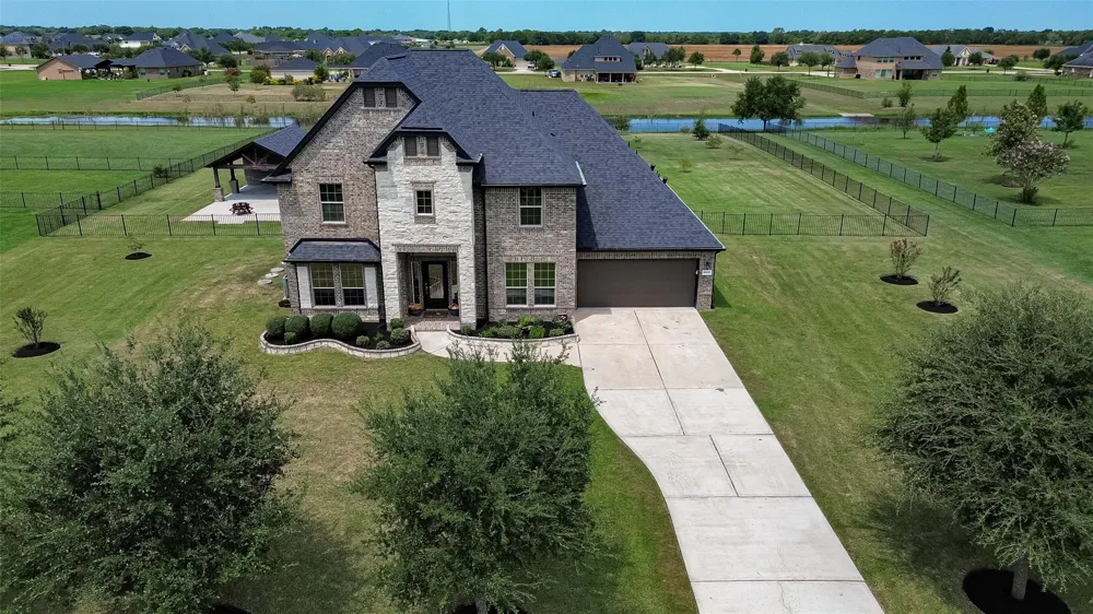 10610 Caddo Lake Drive Needville, TX 77461