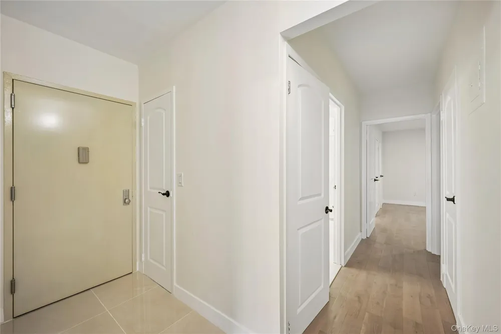 14726 Roosevelt Avenue #1C Flushing, NY 11354