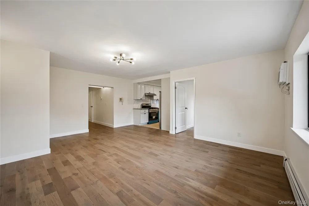 14726 Roosevelt Avenue #1C Flushing, NY 11354