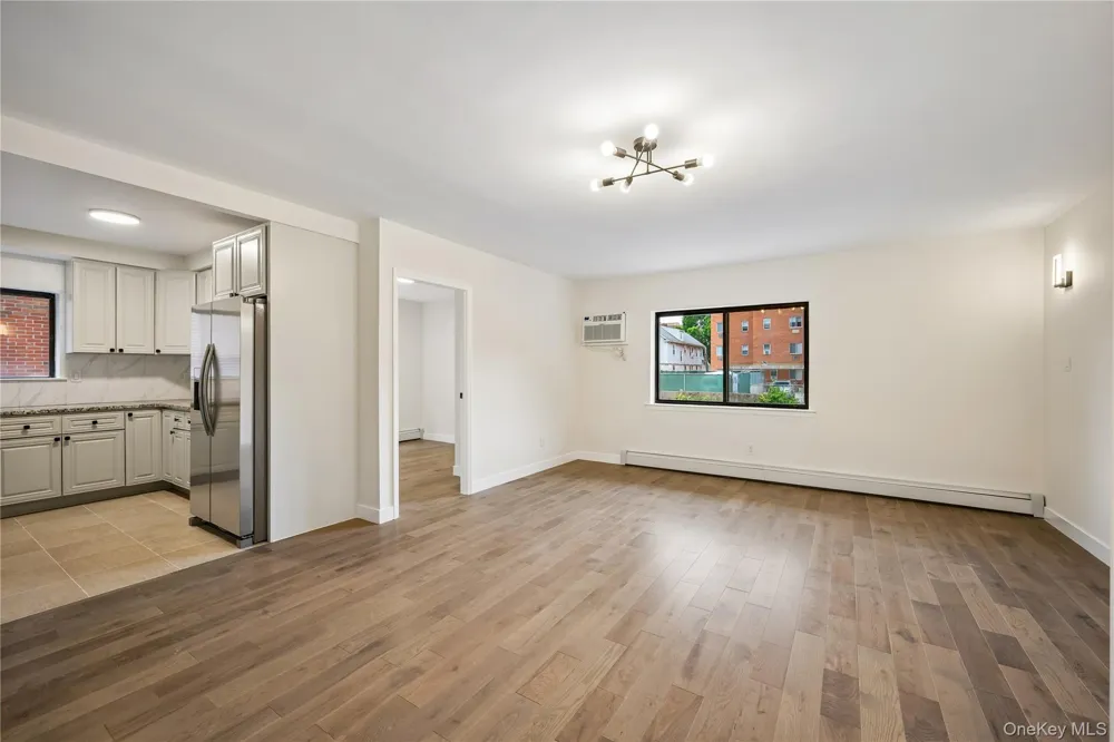 14726 Roosevelt Avenue #1C Flushing, NY 11354
