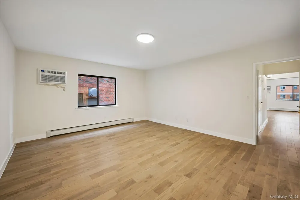 14726 Roosevelt Avenue #1C Flushing, NY 11354