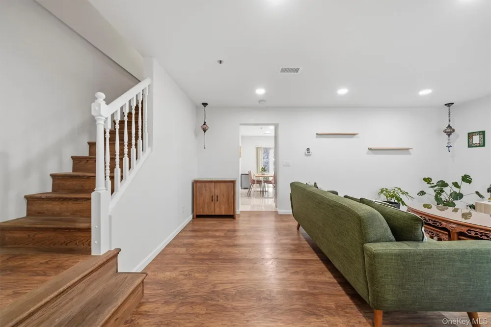 204 Watch Hill Drive Tarrytown, NY 10591
