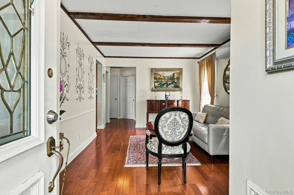 201 E Chester Street Valley Stream, NY 11580